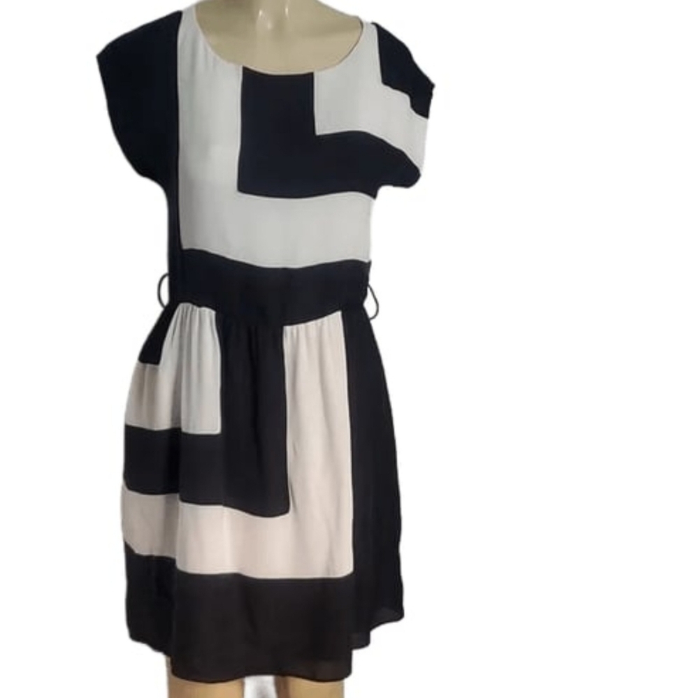 Alice+Olivia Geometric Print Dress Cream Black Dress And Liner 100% Silk Size M
